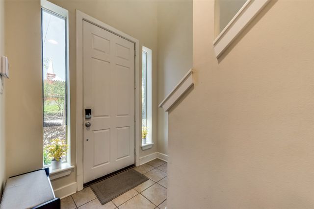 2718 Floyd Street, Dallas, TX 75204