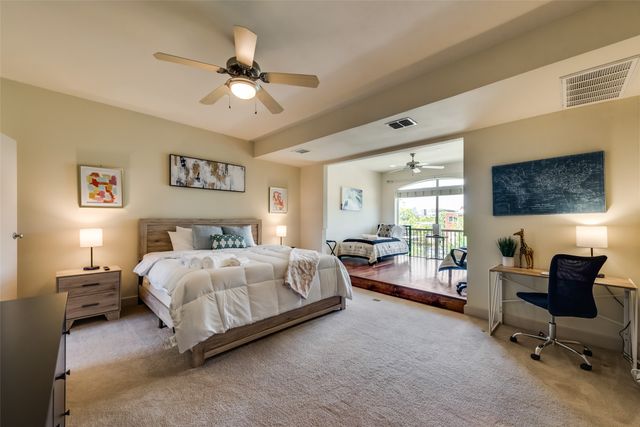 2718 Floyd Street, Dallas, TX 75204