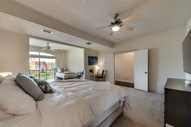 2718 Floyd Street, Dallas, TX 75204