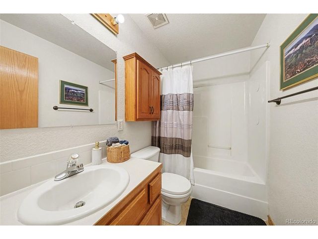 1455 S Cattleman Dr, Milliken, CO 80543