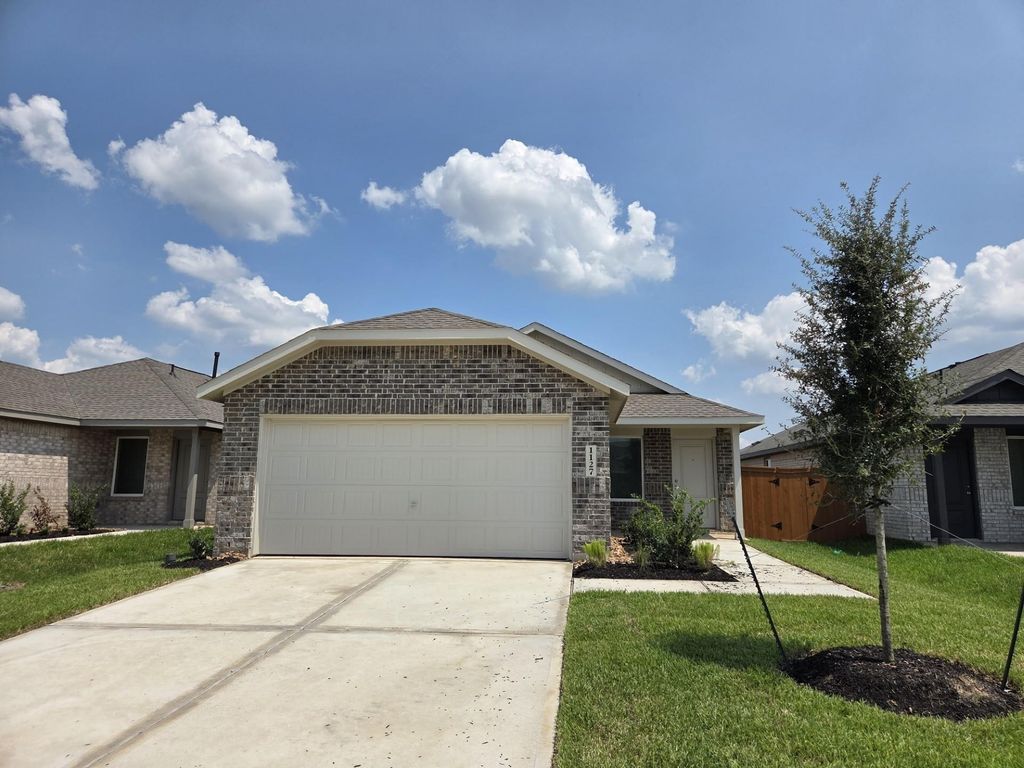 16722 Old Wagon Way, Hockley, TX 77447