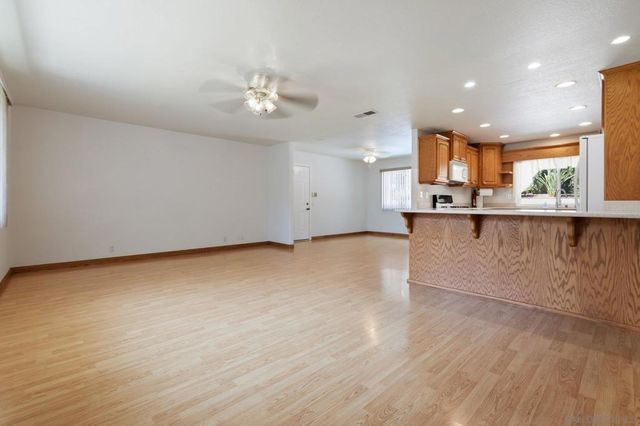 12175 Gay Rio Dr, Lakeside, CA 92040