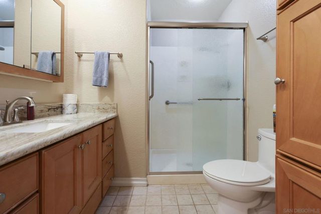12175 Gay Rio Dr, Lakeside, CA 92040