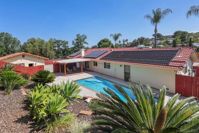 12175 Gay Rio Dr, Lakeside, CA 92040