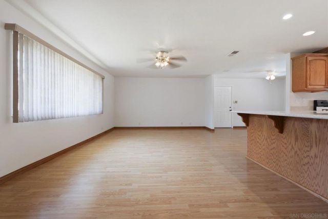 12175 Gay Rio Dr, Lakeside, CA 92040
