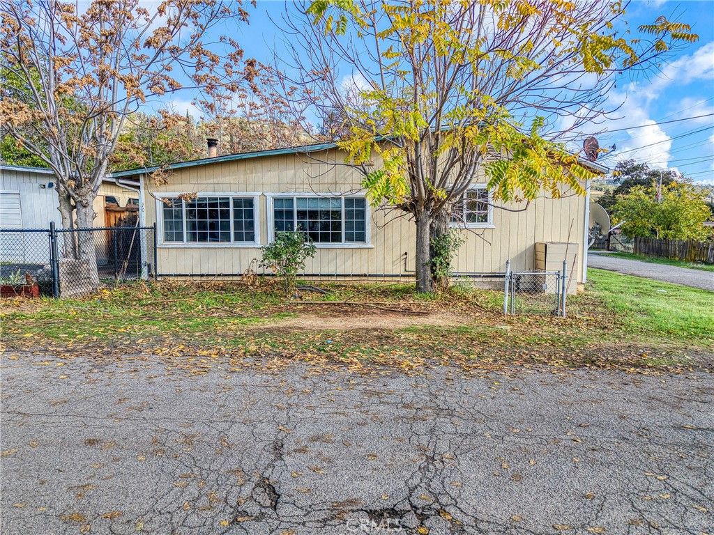 70 Shaul Street, Clearlake Oaks, CA 95423