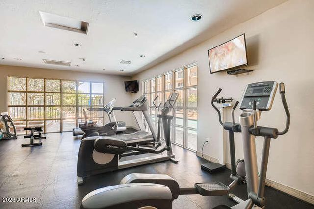16 W ENCANTO Boulevard 417, Phoenix, AZ 85003