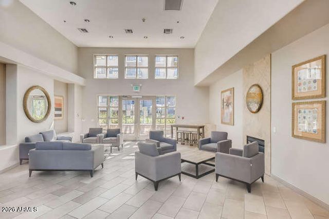 16 W ENCANTO Boulevard 417, Phoenix, AZ 85003