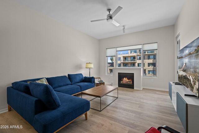 16 W ENCANTO Boulevard 417, Phoenix, AZ 85003