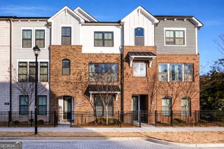 810 Kenway Avenue, Alpharetta, GA 30076