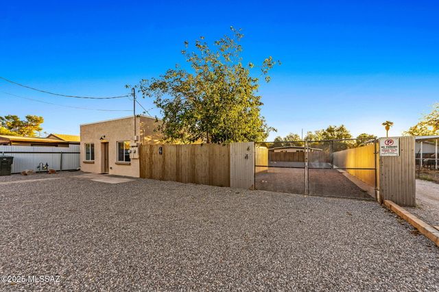 3281 N Flanwill Boulevard, Tucson, AZ 85716