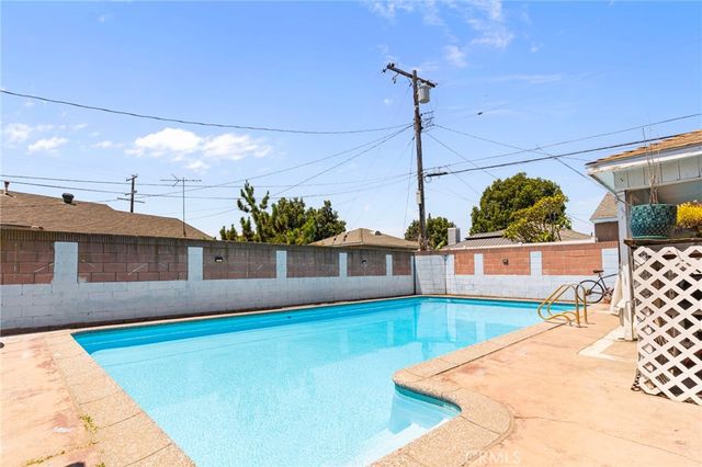 13541 Crossdale, Norwalk, CA 90650