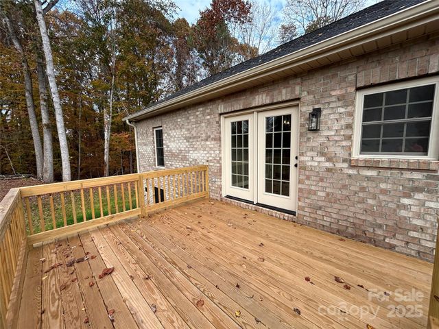 1031 Long Drive, Newton, NC 28658