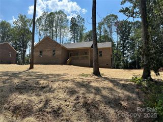 1031 Long Drive, Newton, NC 28658