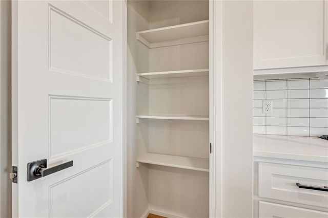 502 Grand Sycamore Drive, Washington, OK 73093