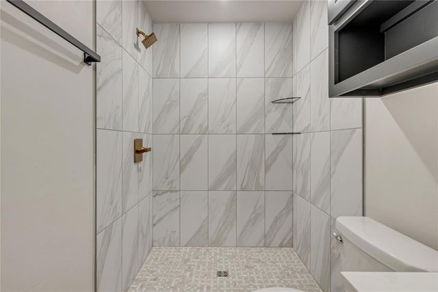 502 Grand Sycamore Drive, Washington, OK 73093