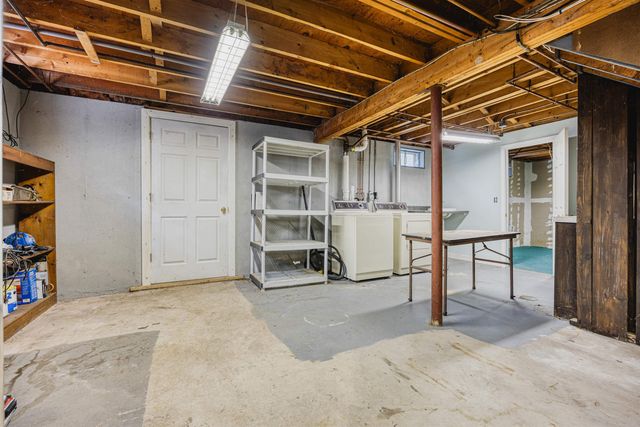 95 Gilcreast Road, Londonderry, NH 03053