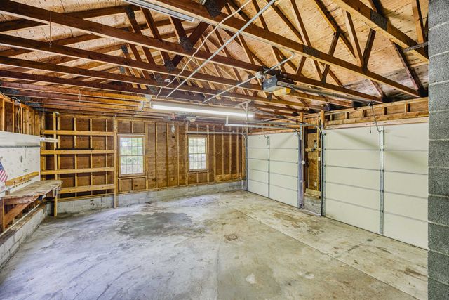 95 Gilcreast Road, Londonderry, NH 03053
