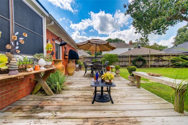 6839 Hertford Park Drive, Houston, TX 77084