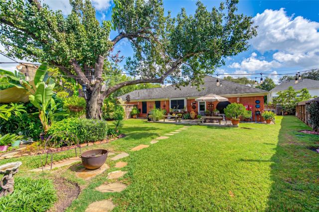 6839 Hertford Park Drive, Houston, TX 77084
