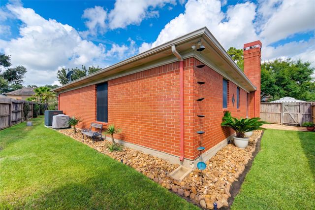 6839 Hertford Park Drive, Houston, TX 77084