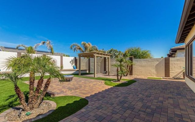 14892 Aldea Drive N, Litchfield Park, AZ 85340