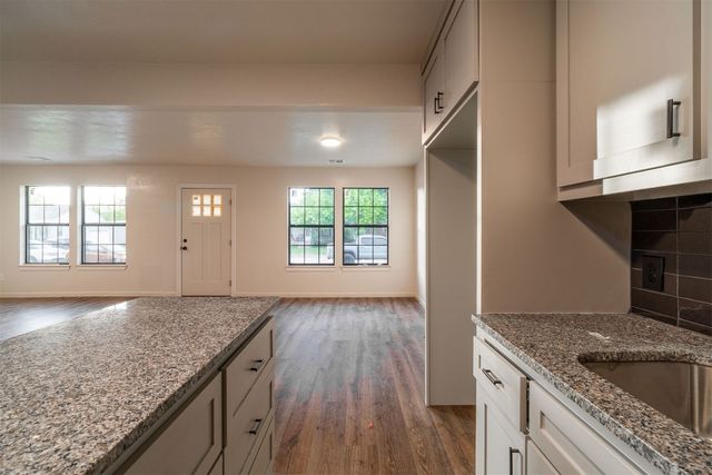 204 W Ercoupe Drive, Oklahoma City, OK 73110