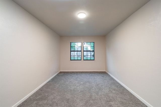 204 W Ercoupe Drive, Oklahoma City, OK 73110