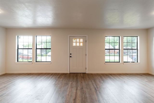 204 W Ercoupe Drive, Oklahoma City, OK 73110