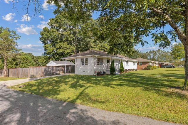 132 Clifford Street, Loganville, GA 30052