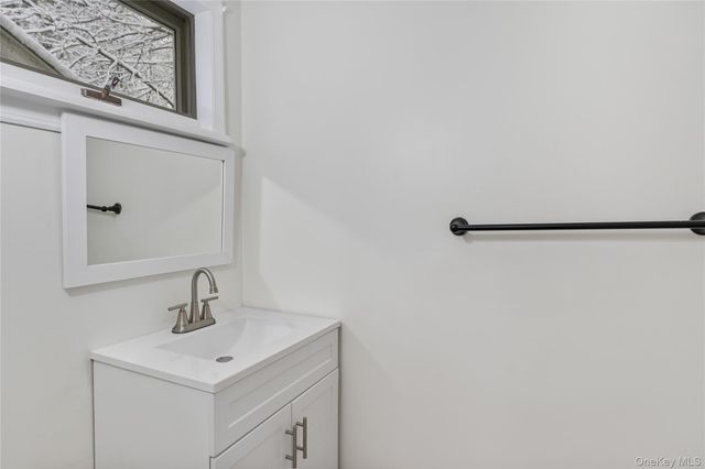 32 Dudley Lane, Howells, NY 10932