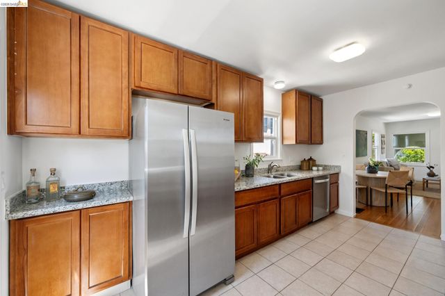 820 Madison St, Albany, CA 94706