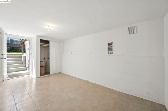 820 Madison St, Albany, CA 94706