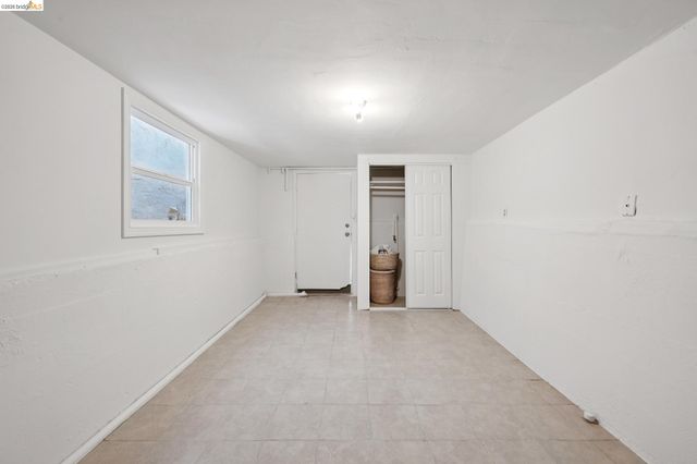 820 Madison St, Albany, CA 94706