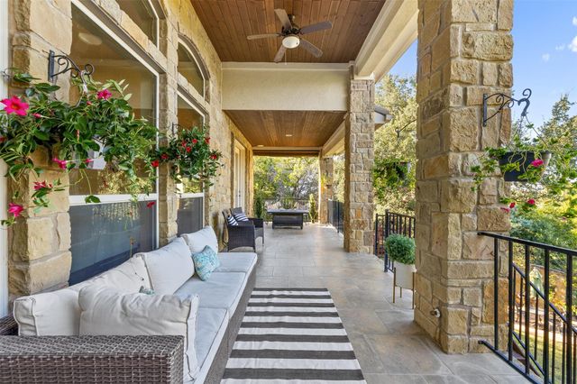 407 Bella Montagna CIR, Lakeway, TX 78734
