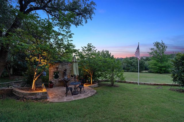 407 Bella Montagna CIR, Lakeway, TX 78734