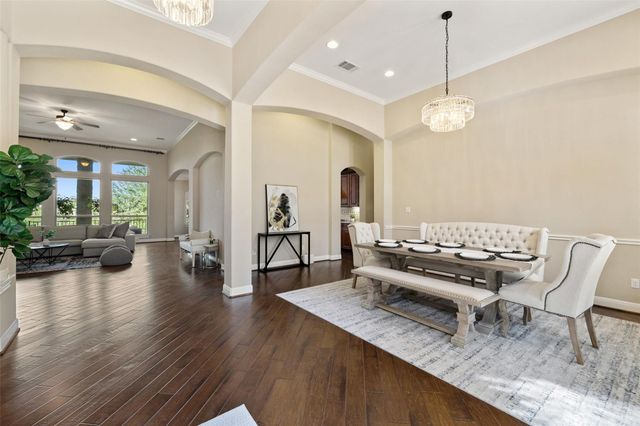 407 Bella Montagna CIR, Lakeway, TX 78734