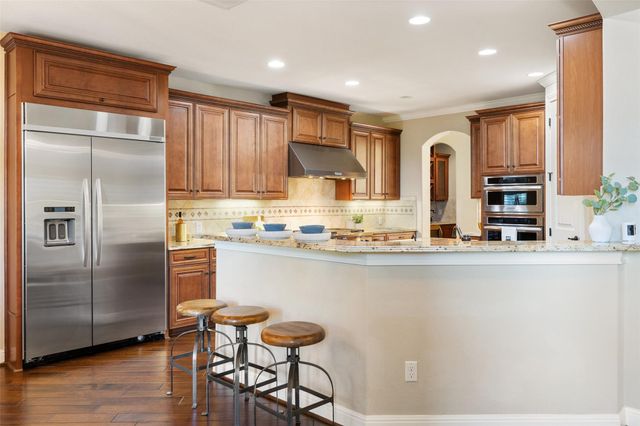 407 Bella Montagna CIR, Lakeway, TX 78734