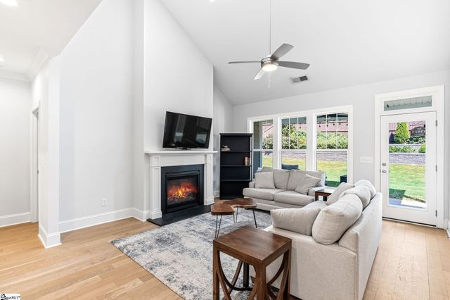 14 Cromarty Lane, Simpsonville, SC 29681