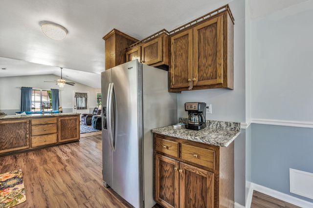 1001 Chateau Dr., Conway, SC 29526