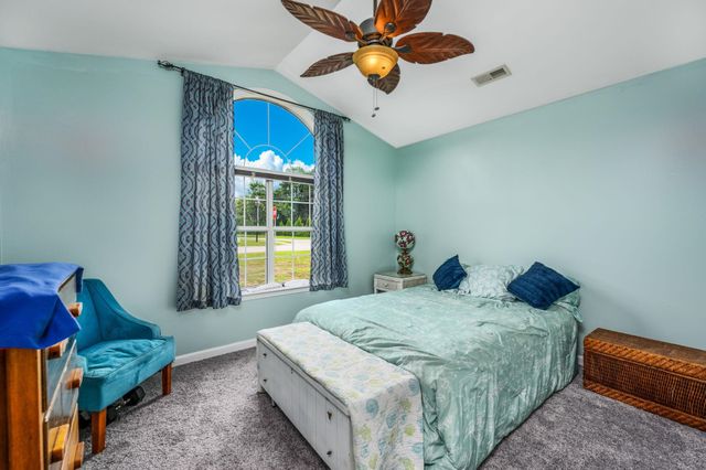 1001 Chateau Dr., Conway, SC 29526
