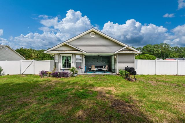 1001 Chateau Dr., Conway, SC 29526
