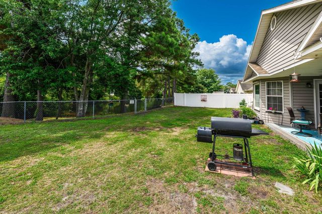1001 Chateau Dr., Conway, SC 29526