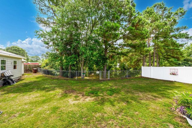 1001 Chateau Dr., Conway, SC 29526