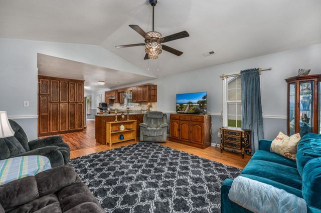 1001 Chateau Dr., Conway, SC 29526