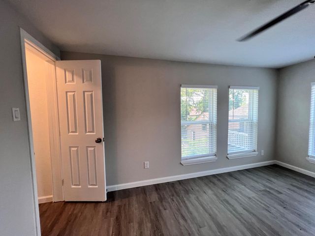 6708 Avenue I E, Houston, TX 77011
