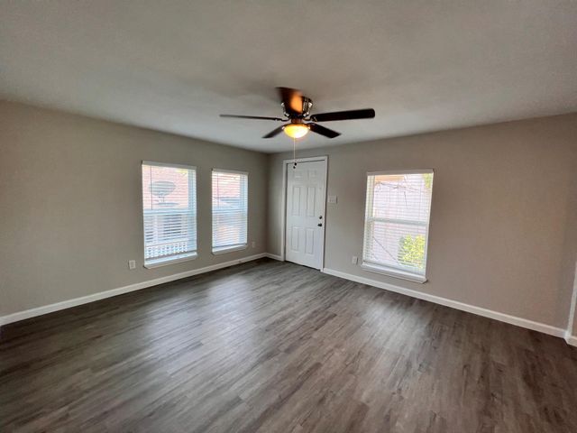 6708 Avenue I E, Houston, TX 77011