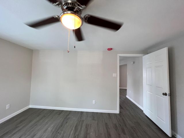 6708 Avenue I E, Houston, TX 77011