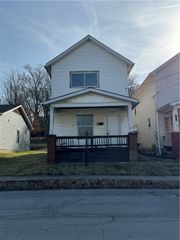 407 Spruce St, New Castle/3rd, PA 16101
