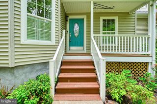 188 BYRD POINT LN, Louisa, VA 23093